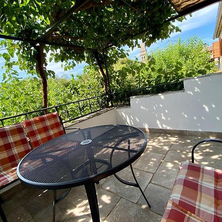 Villa Agroturizam Nezic à Oprtalj Extérieur photo